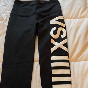 VS Sport Leggings
Size S
FULL LENGTH LEGGINGS